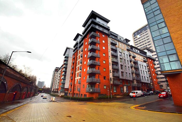 2 Bedroom Apartment To Rent In Melia House, Lord Street, Manchester, M4