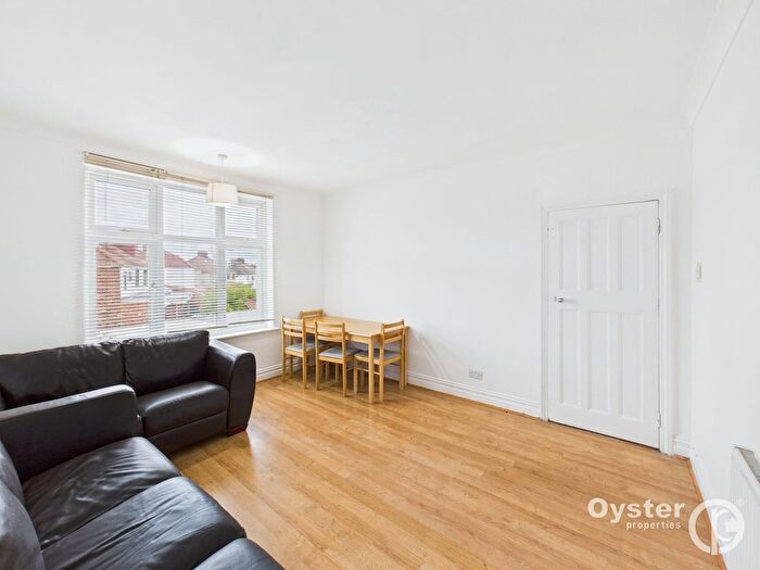 3 Bedroom Flat For Sale In Rusland Park Road, Harrow, HA1