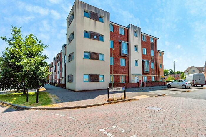2 Bedroom Flat For Sale In Conduct Gardens, Eastleigh, SO50
