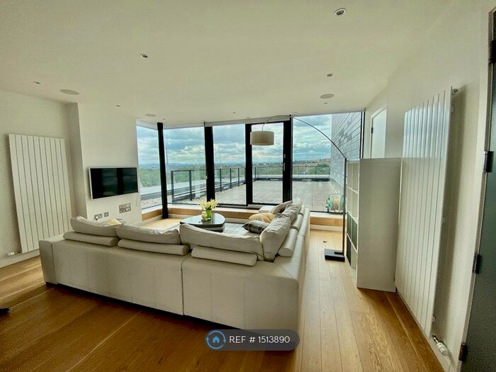 2 Bedroom Flat To Rent In Simpson Loan, Edinburgh, EH3