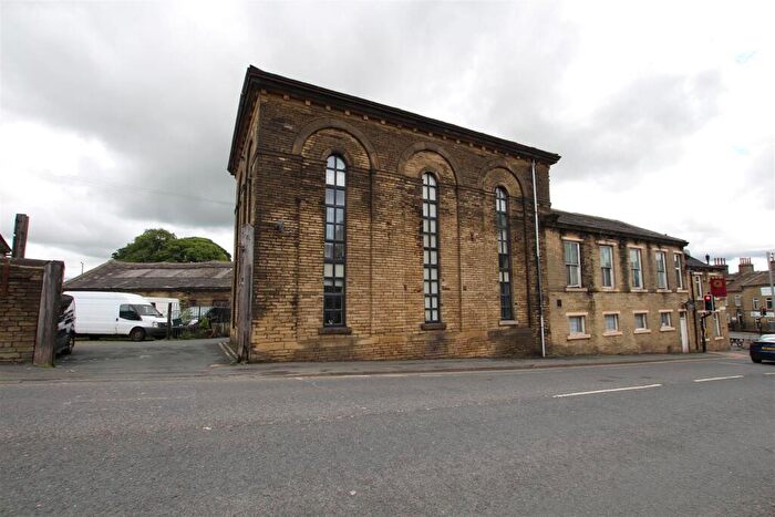 1 Bedroom Apartment To Rent In Albert Road, Queensbury, Bradford, BD13