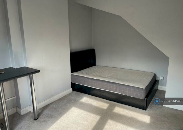 Studio To Rent In London Road, Chalfont St. Giles, HP8