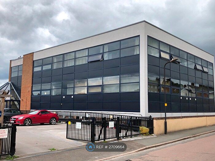 1 Bedroom Flat To Rent In Media House, Chesham, HP5