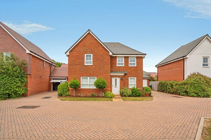 4 Bedroom Detached House For Sale In Wodehouse Close, Emsworth, Hampshire, PO10
