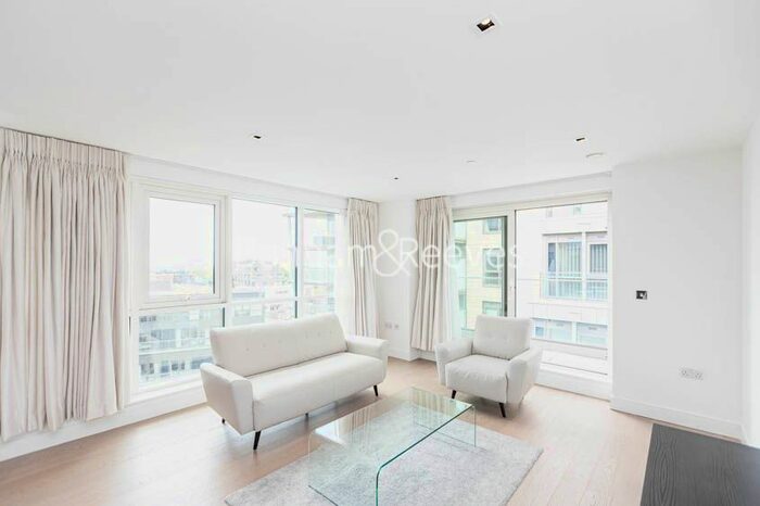 3 Bedroom Flat To Rent In Longfield Avenue, Ealing, W5