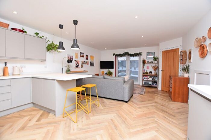 3 Bedroom Terraced House For Sale In Fox Close, Newquay, TR7