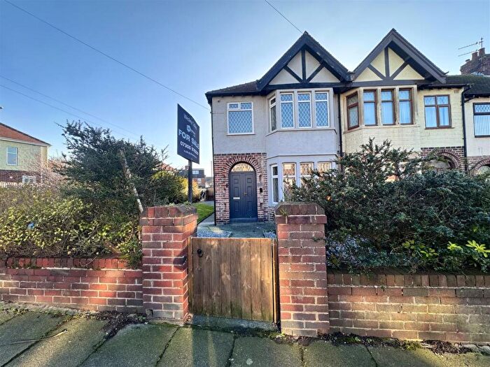 3 Bedroom End Of Terrace House For Sale In Penrose Avenue, Blackpool, FY4