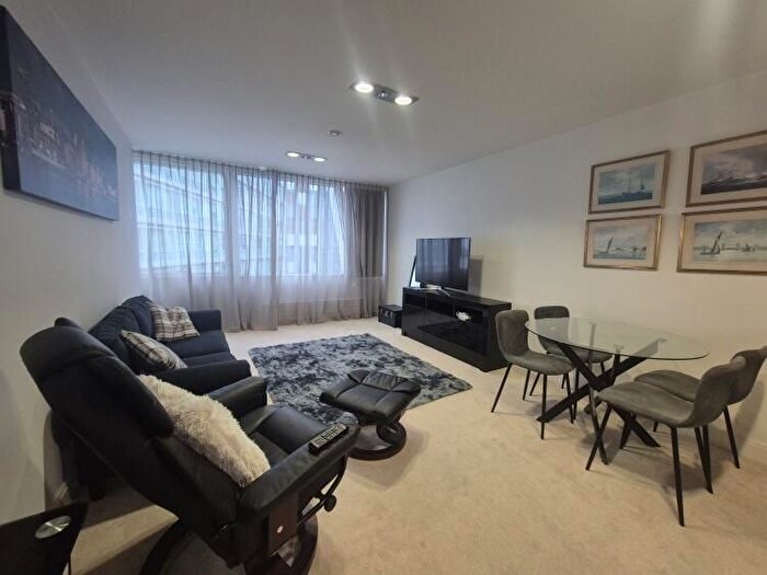 2 Bedroom Flat To Rent In Strand Street, Liverpool, L1