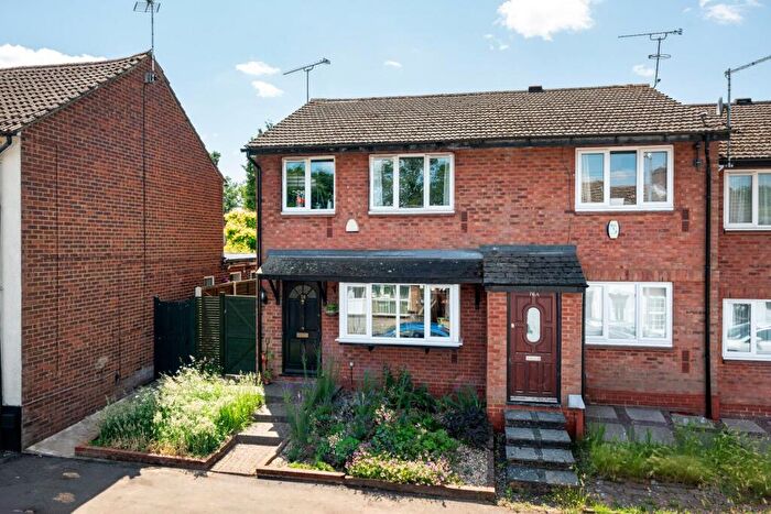 3 Bedroom End Of Terrace House For Sale In Summer Street, Slip End, LU1