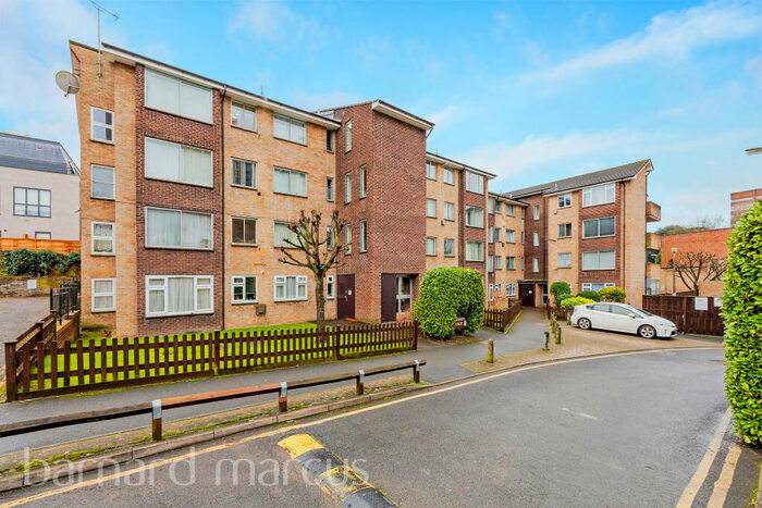 2 Bedroom Flat To Rent In Wellesley Road, Sutton, SM2