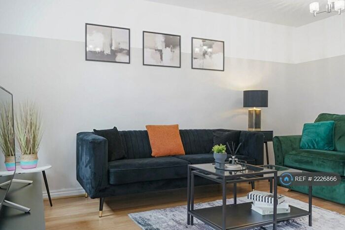 3 Bedroom Terraced House To Rent In Aylesbury, Aylesbury, HP19