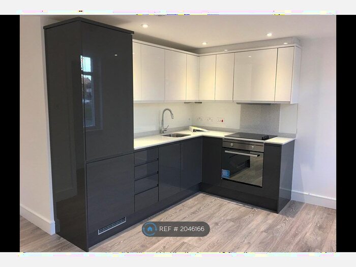 1 Bedroom Flat To Rent In Castle Street, Reading, RG1