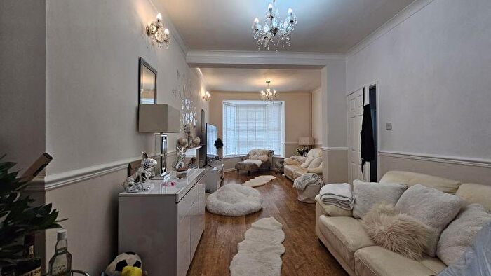 4 Bedroom End Of Terrace House For Sale In Victoria Street, Bridgend, CF32