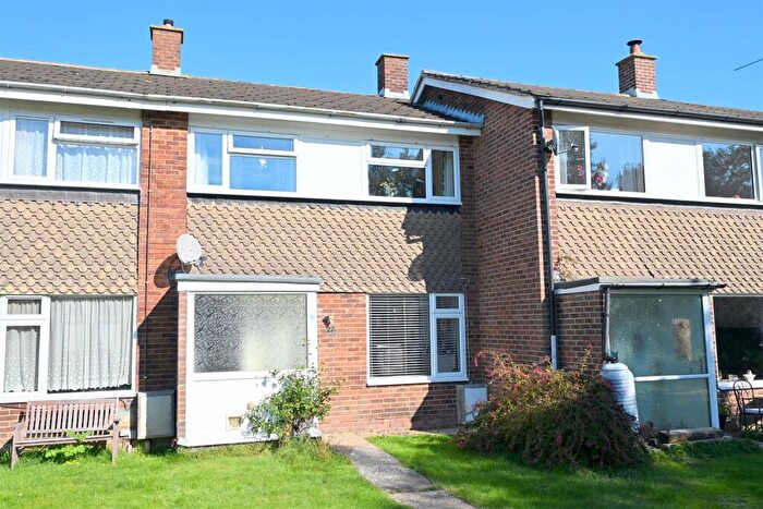 3 Bedroom Terraced House For Sale In Oxendean Gardens, Lower Willingdon, Eastbourne, BN22