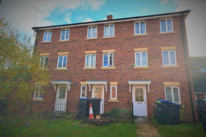 5 Bedroom Apartment To Rent In The Runway, Hatfield, AL10