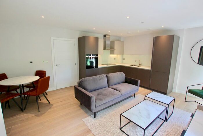 1 Bedroom Flat To Rent In Boulevard Apartments, Ufford Street, SE1
