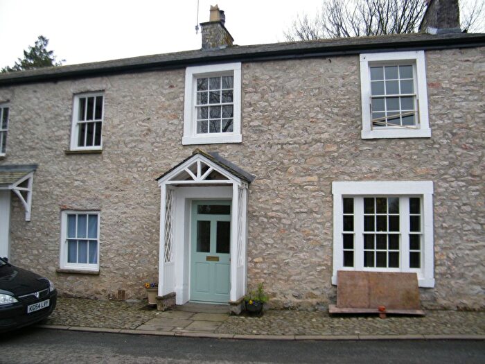 3 Bedroom Property To Rent In Yealand Road, Carnforth, LA5