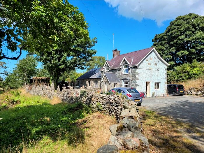 3 Bedroom Detached House For Sale In Pontrug, Caernarfon, Gwynedd, LL55