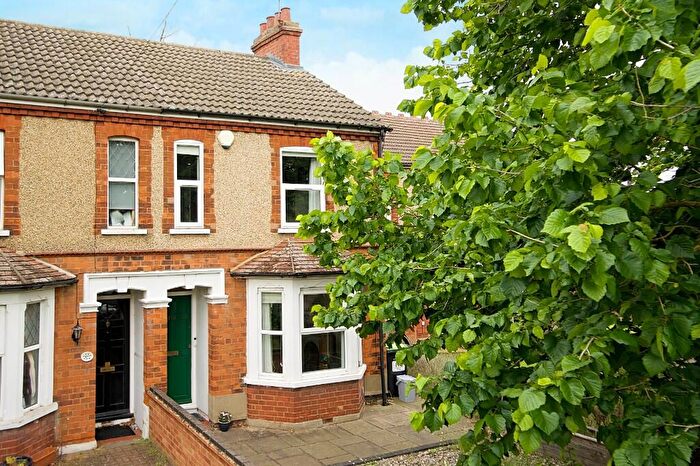 3 Bedroom Semi-Detached House For Sale In Goldington Road | Bedford | Beds | | Attractive House, MK41