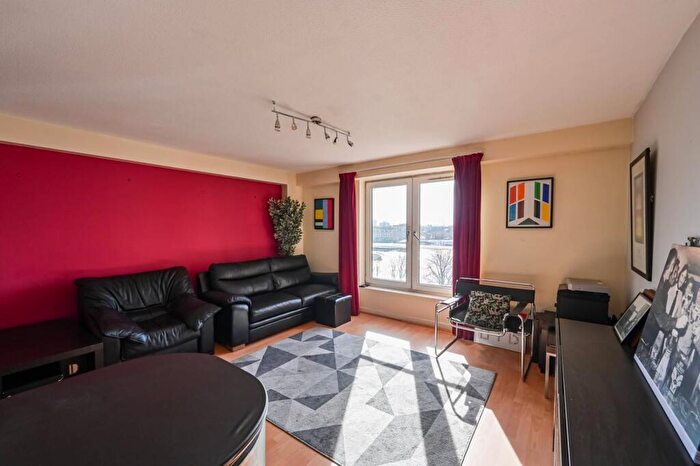 1 Bedroom Flat For Sale In Wapping High St, Wapping, London, E1W