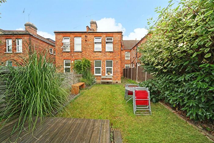 2 Bedroom Apartment To Rent In Diana Road, London, E17