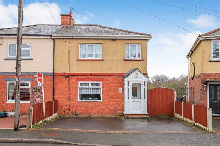 3 Bedroom Semi Detached House For Sale In Hartland Avenue, Bilston, WV14