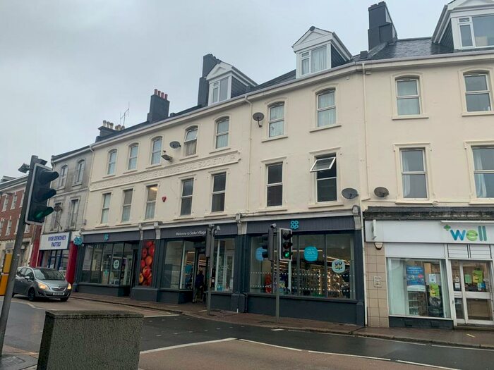 1 Bedroom Flat To Rent In Devonport Road, Plymouth, PL3