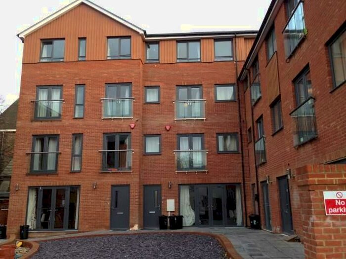 1 Bedroom Flat To Rent In Saxton Court, Gillingham, ME7