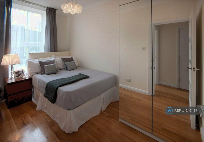 2 Bedroom Flat To Rent In Commercial Road, London, E14