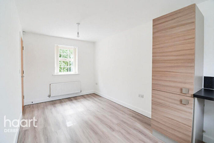 3 Bedroom Detached House For Sale In Bramblehedge Drive, Sinfin, DE24