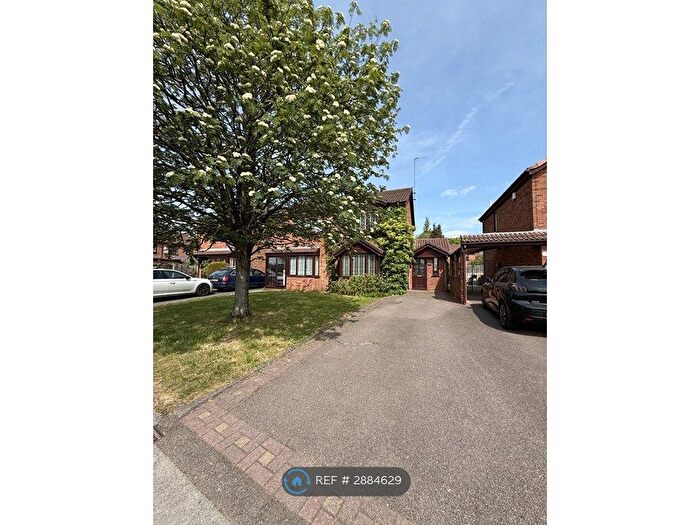 2 Bedroom Semi-detached House To Rent In Foundry Lane, Walsall, WS3
