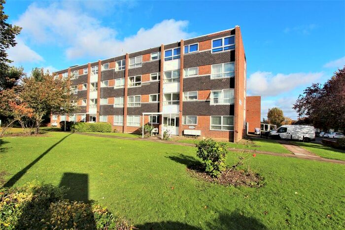 1 Bedroom Flat To Rent In Heathdene, Chase Side, Southgate, N14