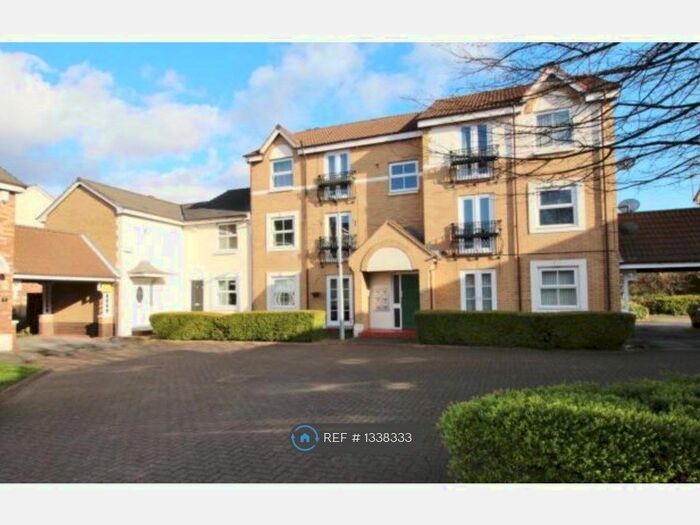 2 Bedroom Flat To Rent In Howdale Road, Hull, HU8