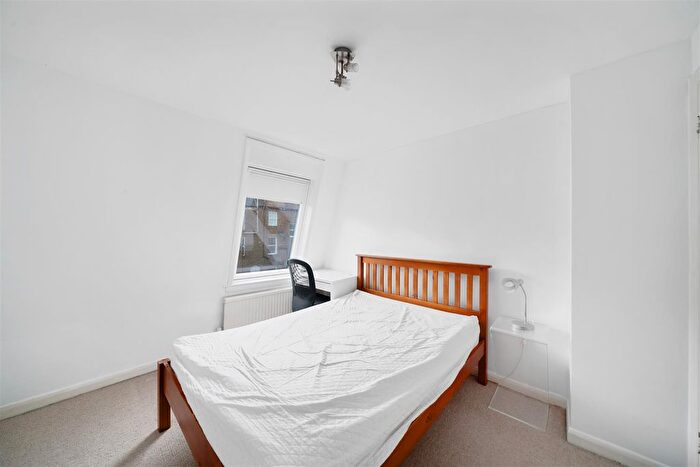 3 Bedroom Maisonette To Rent In Averill Street, London, W6