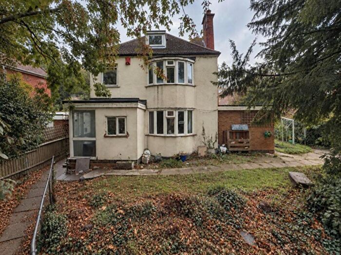 3 Bedroom Detached House For Sale In Aylestone Road, Leicester, LE2