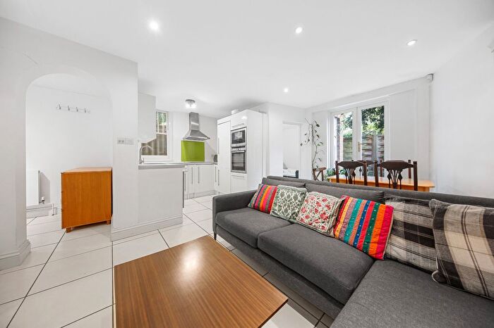 2 Bedroom Terraced House To Rent In St Pauls Crescent, Camden, NW1