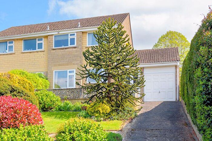 3 Bedroom Semi-Detached House For Sale In Bradford On Avon, BA15