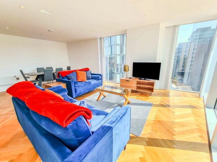3 Bedroom Flat To Rent In South Tower, Deansgate Square, Owen Street, Manchester, M15