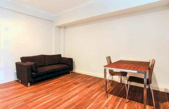2 Bedroom Apartment To Rent In Euston Road, London, NW1