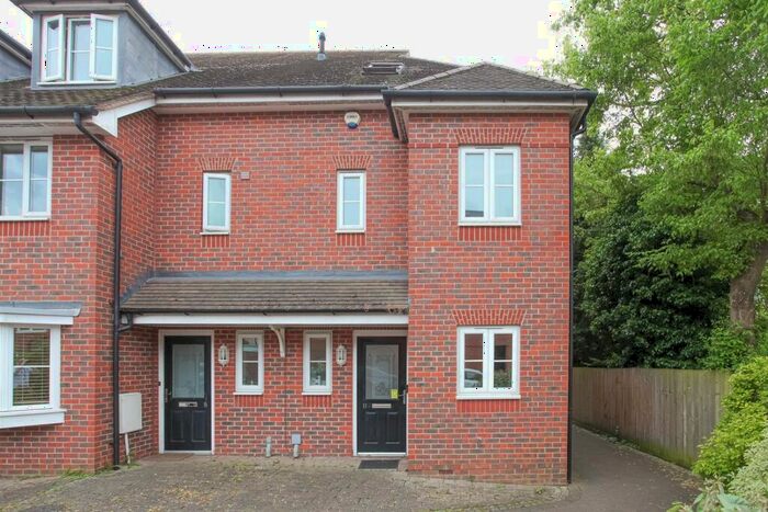 3 Bedroom Property To Rent In Vintner Road, Abingdon, OX14