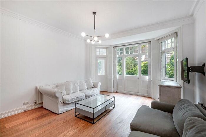 2 Bedroom Apartment To Rent In Hamilton Terrace, St. John's Wood, London, NW8