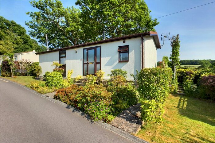 2 Bedroom Property For Sale In The Drive, Hedge Barton, Fordcombe, Tunbridge Wells, TN3
