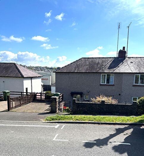 3 Bedroom Semi-Detached House For Sale In Castle Drive, Penrith, CA11