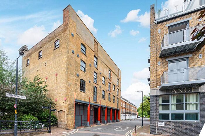 3 Bedroom Apartment For Sale In Bermondsey Wall East, London, SE16