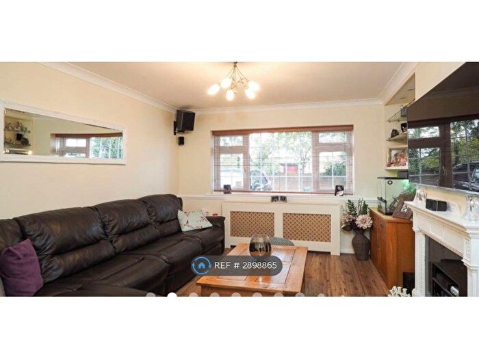 4 Bedroom Semi-Detached House To Rent In Westfield Road, Sutton, SM1