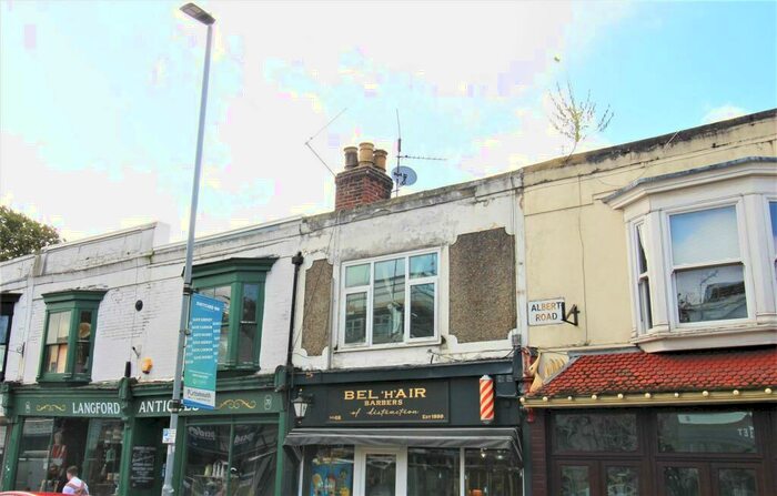 2 Bedroom Flat To Rent In Theatre Mews Napier Road Southsea Hants, PO5