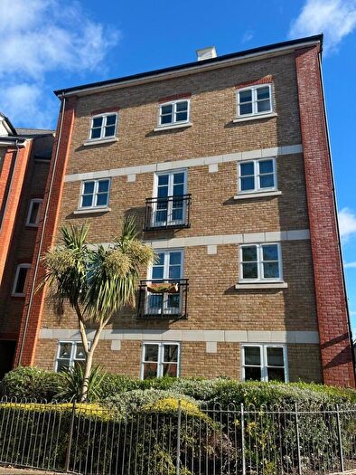 2 Bedroom Flat To Rent In Albany Gardens, Colchester, Essex, CO2