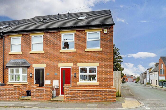 3 Bedroom End Of Terrace House For Sale In Burford Street, Arnold, NG5