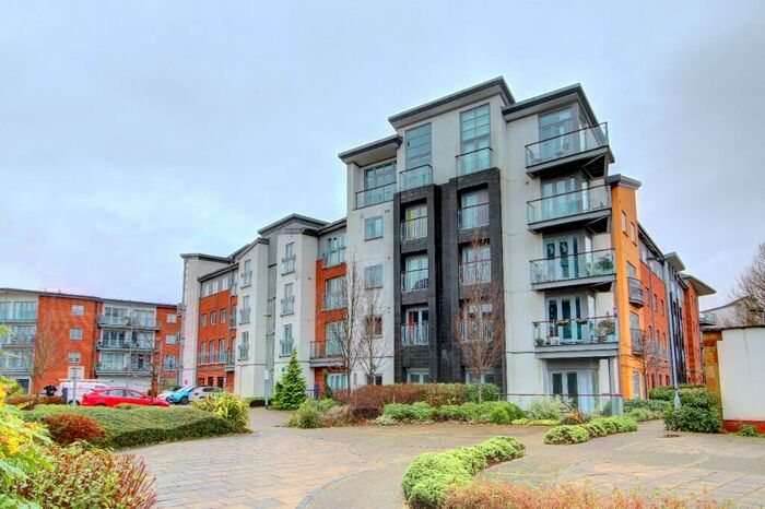 2 Bedroom Apartment To Rent In Worsdell Drive, Gateshead, Tyne And Wear, NE8