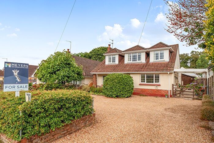 4 Bedroom Detached House For Sale In Hayes Lane, Wimborne, BH21